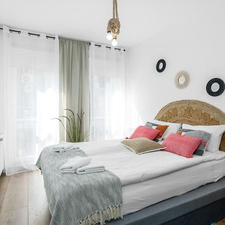 Sleepway Apartments - Boho Dream Poznan Ngoại thất bức ảnh